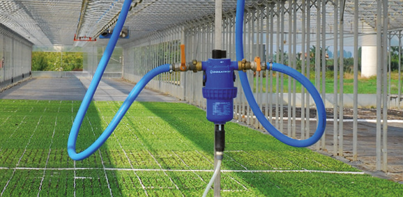 Dosatore applicato sulla barra di irrigazione
